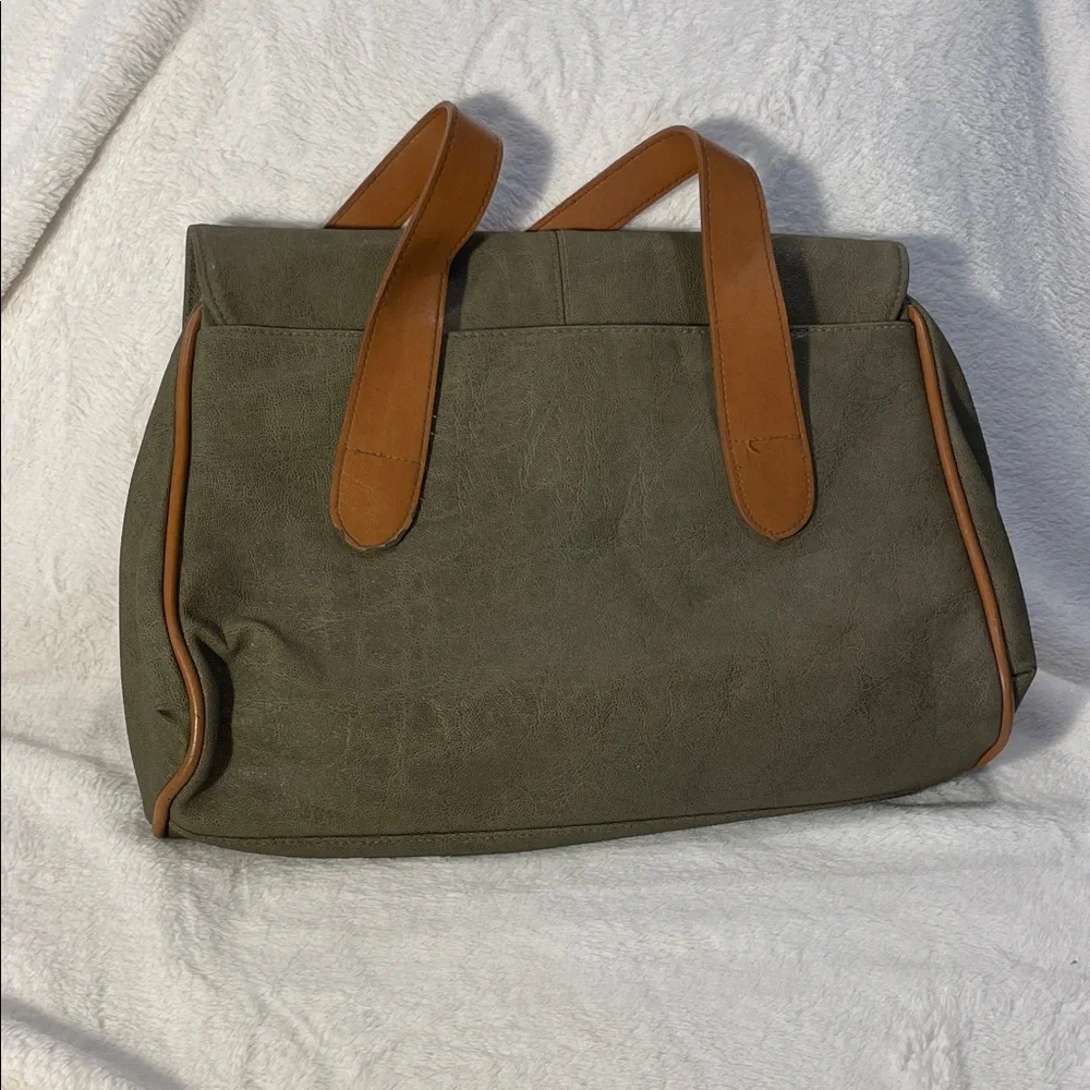 VTG Perry Ellis Olive Green and Tan Leather Shoulder Bag